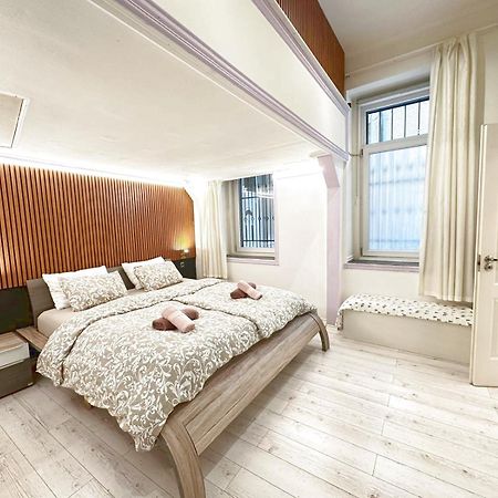 Yes, Yes! Lovely Apartment Good Amenities Budapest Center Экстерьер фото