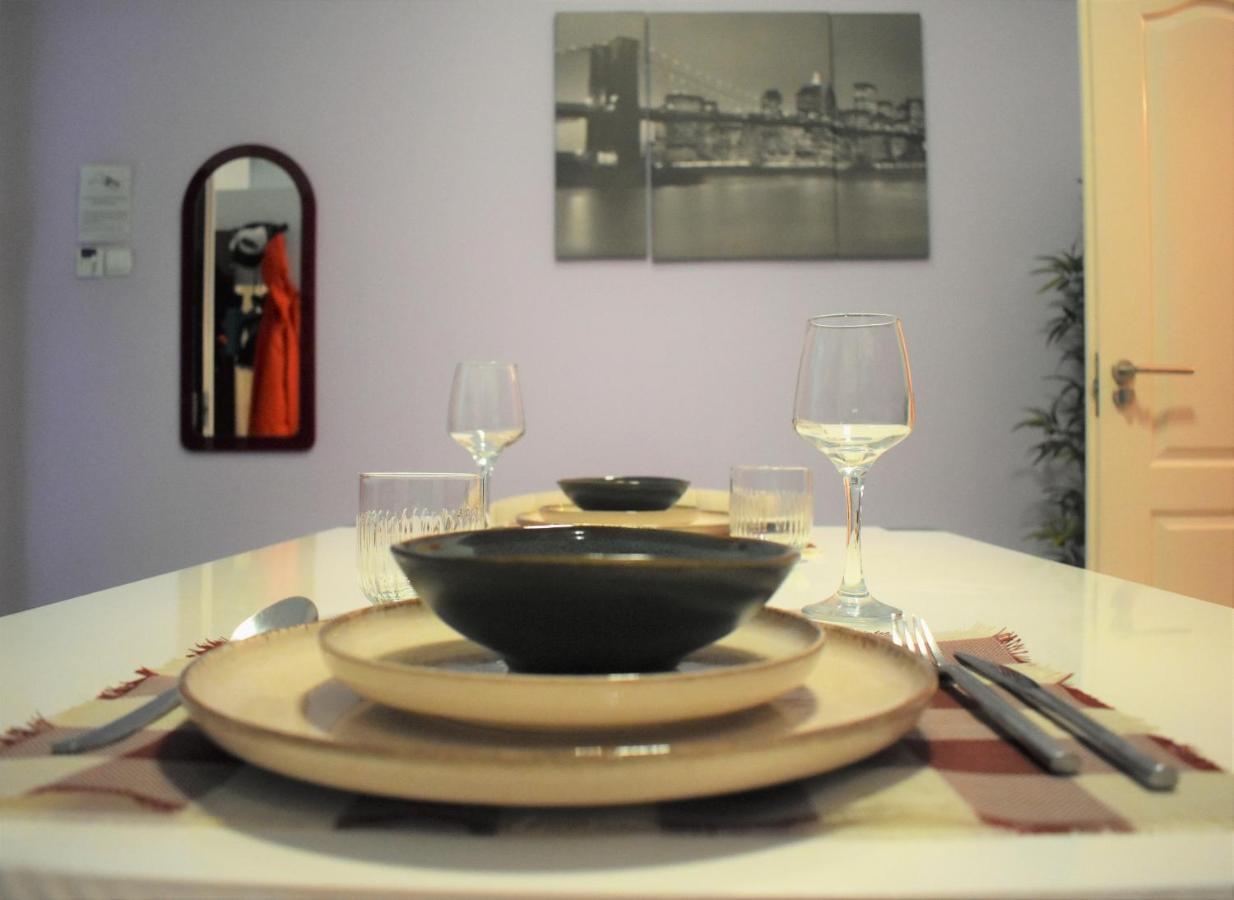 Yes, Yes! Lovely Apartment Good Amenities Budapest Center Экстерьер фото