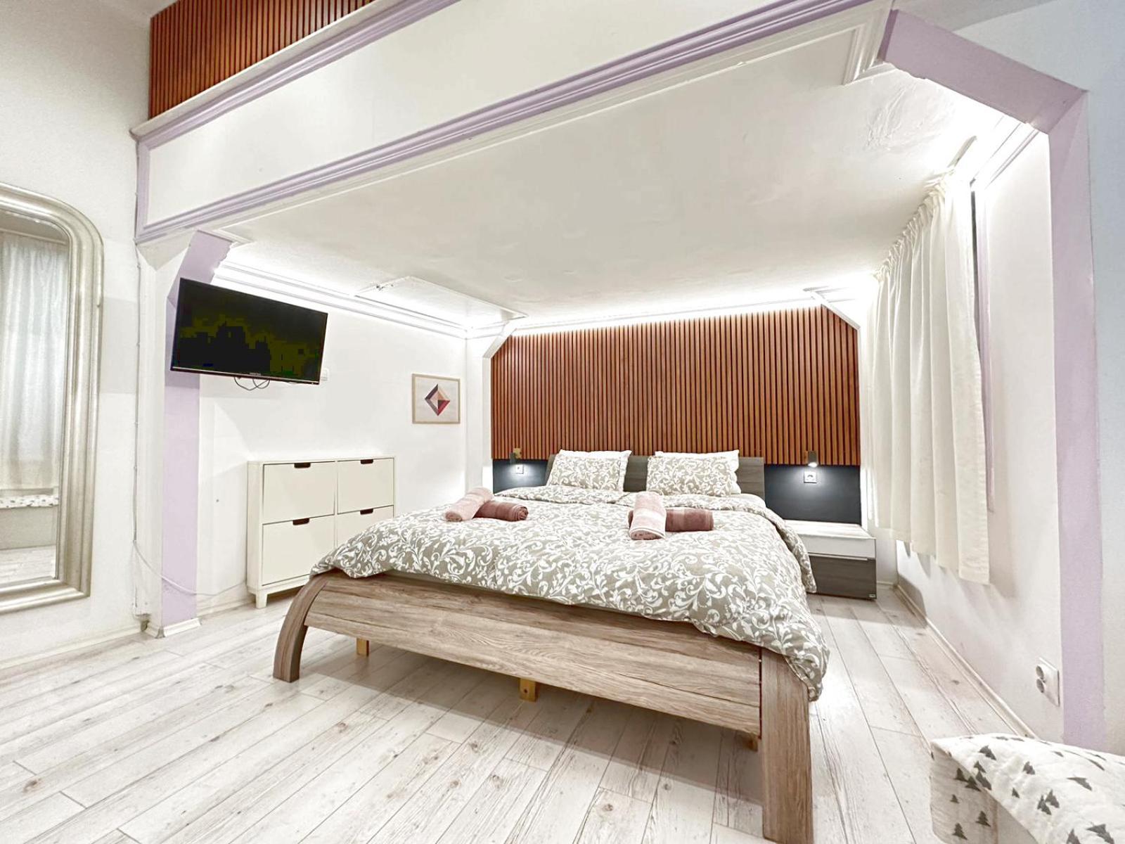 Yes, Yes! Lovely Apartment Good Amenities Budapest Center Экстерьер фото