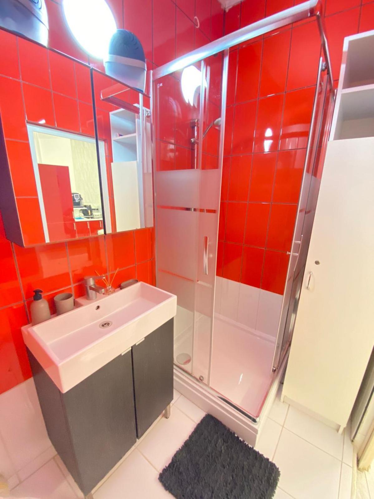 Yes, Yes! Lovely Apartment Good Amenities Budapest Center Экстерьер фото